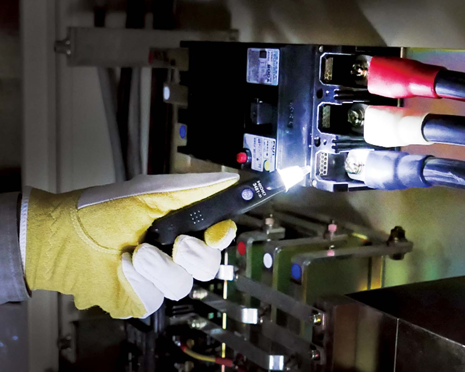 VOLTAGE DETECTOR 3481