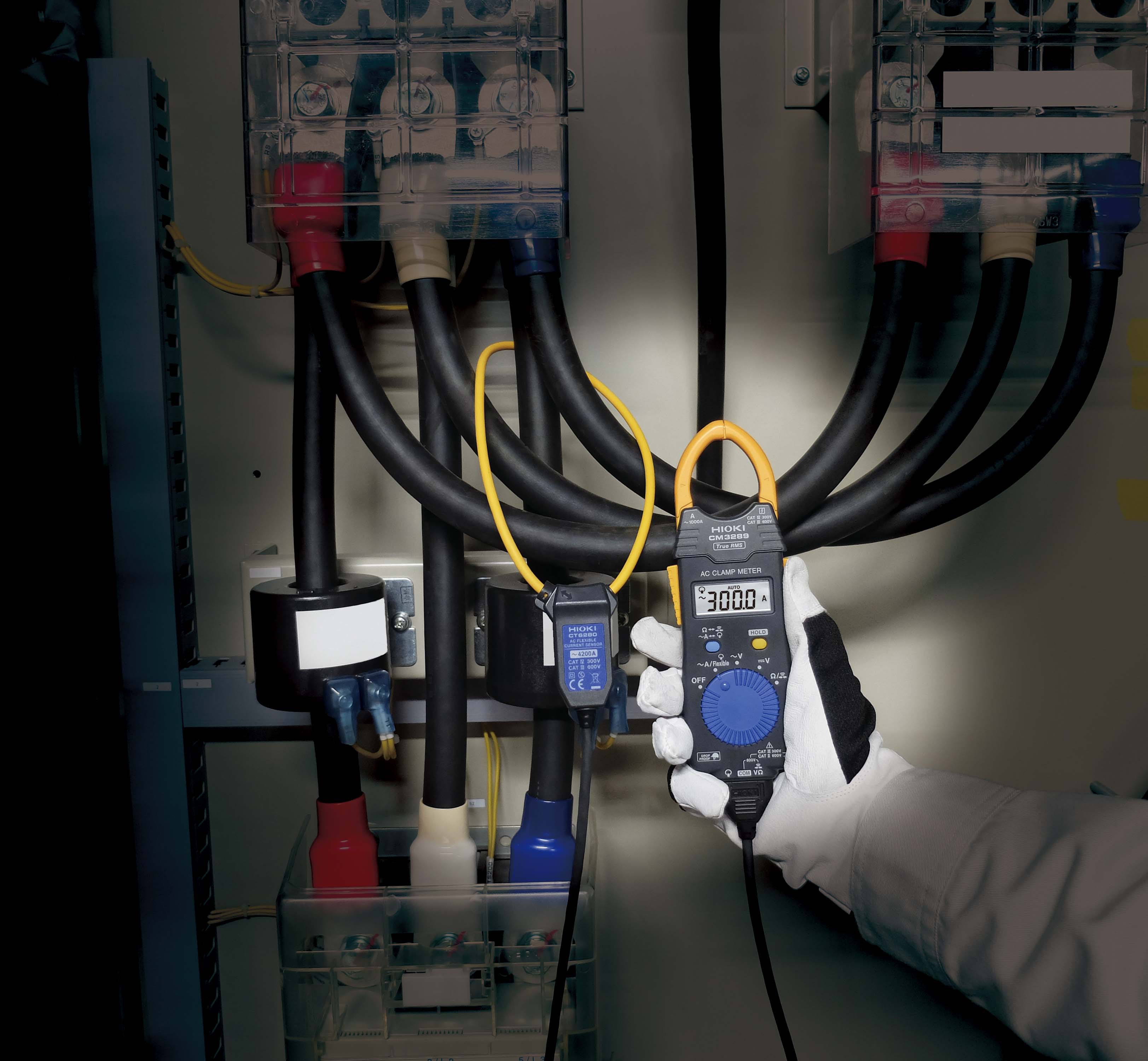 AC CLAMP METER CM3289