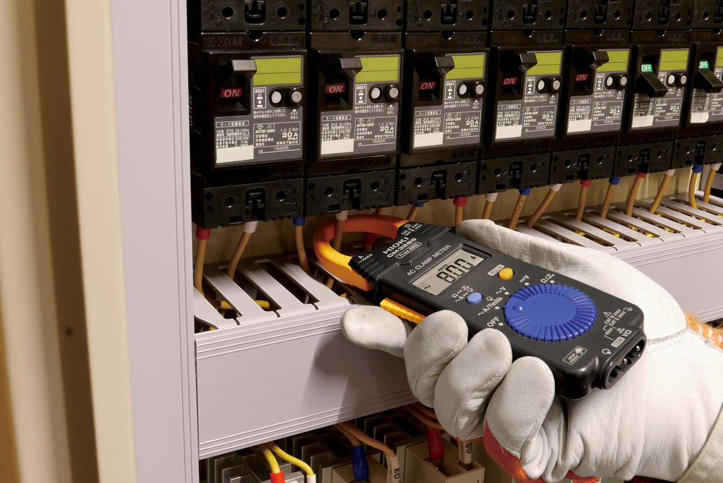 AC CLAMP METER CM3289